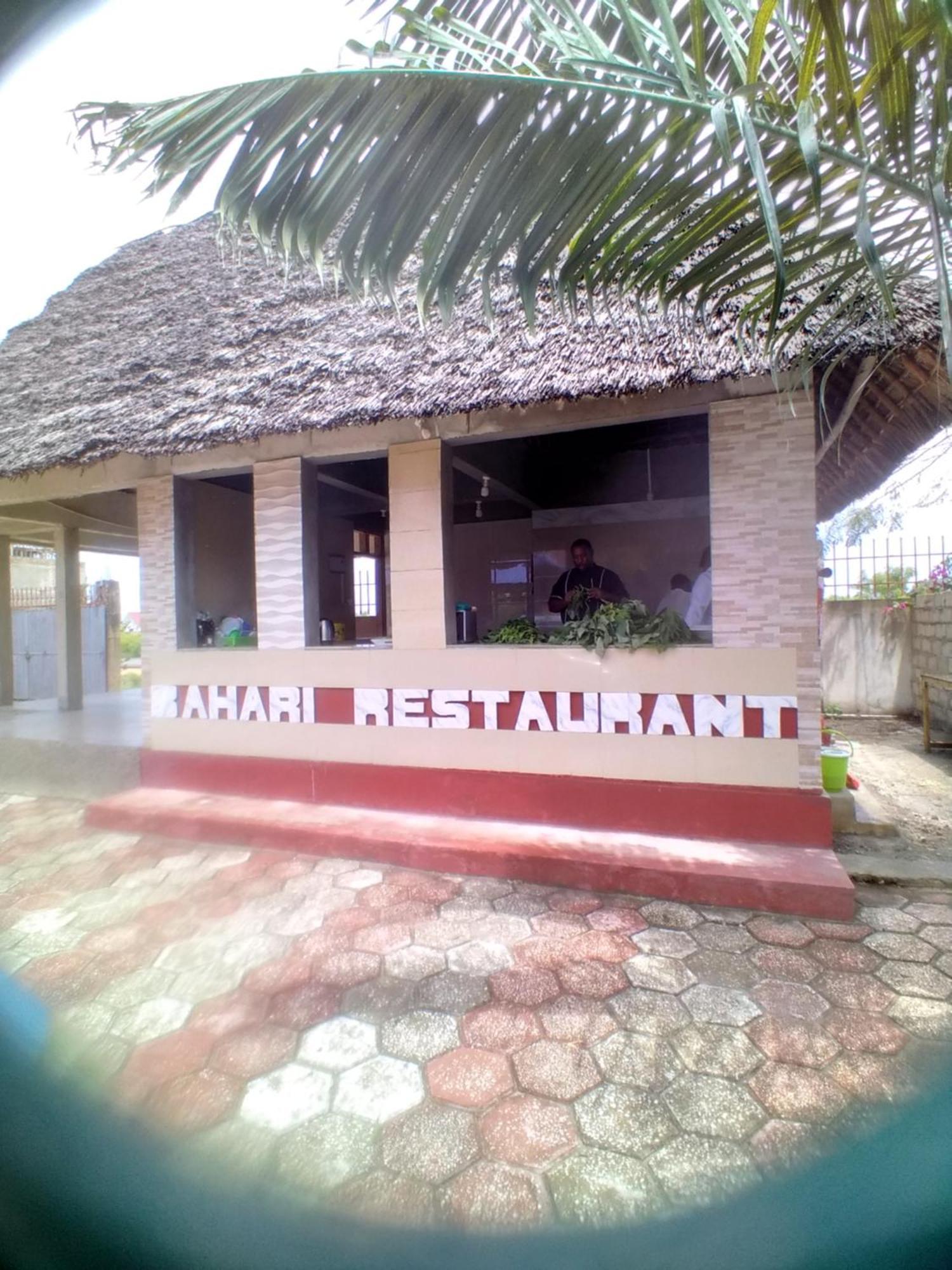Relax Hotel Taj Nungwi Exterior photo